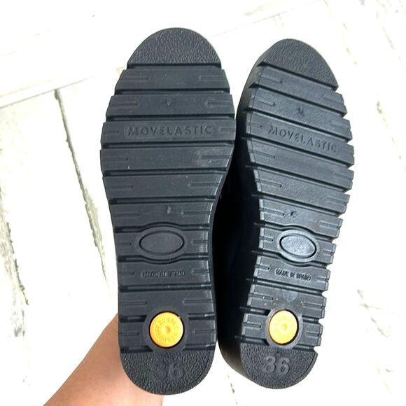 Childrenchic Kids 4 Black Leather Treated Slip-On No Slip School Loafers NEW - Picture 7 of 9